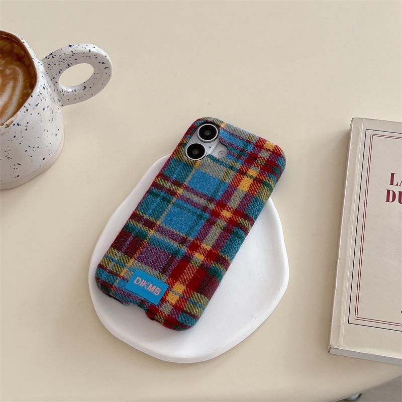 Retro Plaid Phone Case for iPhone 15, iPhone 16, iPhone 17 Pro Max
