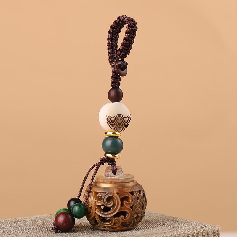 2021 Green Car Keychain G Buckle: Women's Mobile Phone Strap with Sandalwood Hollow Sachet Pendant