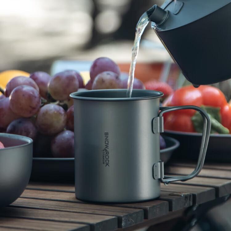 Reine Titan Tasse mit Deckel - Outdoor Camping & Wandern, Klappbarer Griff, Kaffee Wasserbecher