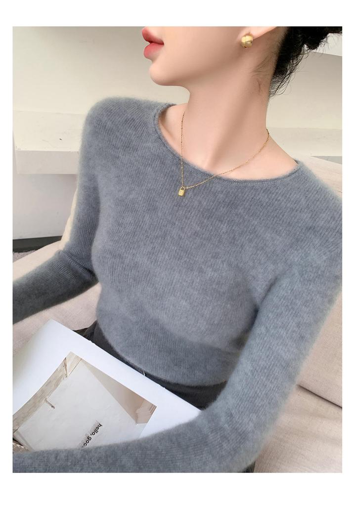 Women's Wool-Cashmere Slim Fit Seamless Sweater, Long Sleeve, Versatile Knit Base Layer with Round Neck and Rolled Hem.