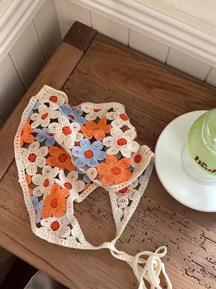 Retro Girly French Lace Triangle Scarf: Versatile Summer Headscarf & Photo Prop