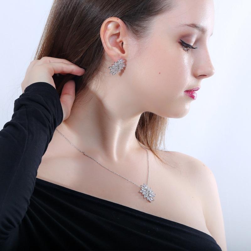 Boucles d'oreilles Ki0073, Collier, Ensemble Deux Pièces, Bijoux Conservant la Couleur, Petit Ensemble Zircon Haut de Gamme.