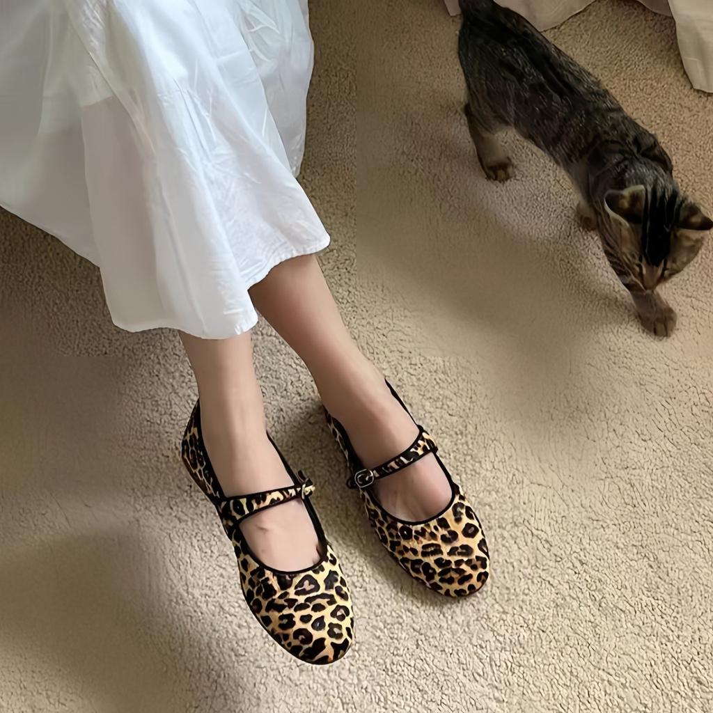 2025 Autumn New Round Head Ballet Shallow Mouth One-word Buckle Flat Bottom Leopard Print Single Shoes Female Mary Jane