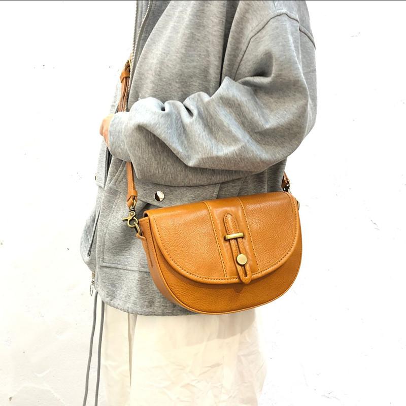 

Retro genuine leather with a unique design, semi-circular top layer cowhide messenger bag, single-shoulder bag, crossbody bag,