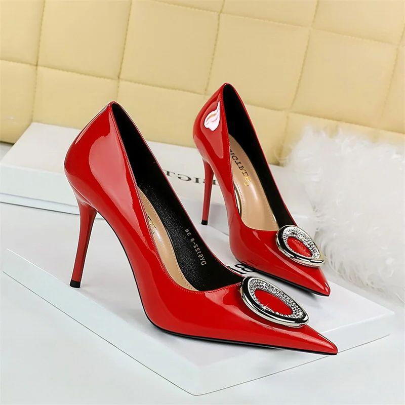 Fashion Red Women Pumps Metal Buckle Rhinestone High Heels Stilettos Luxury Patent Leather Shallow Mouth Pointed Toe Single Shoes