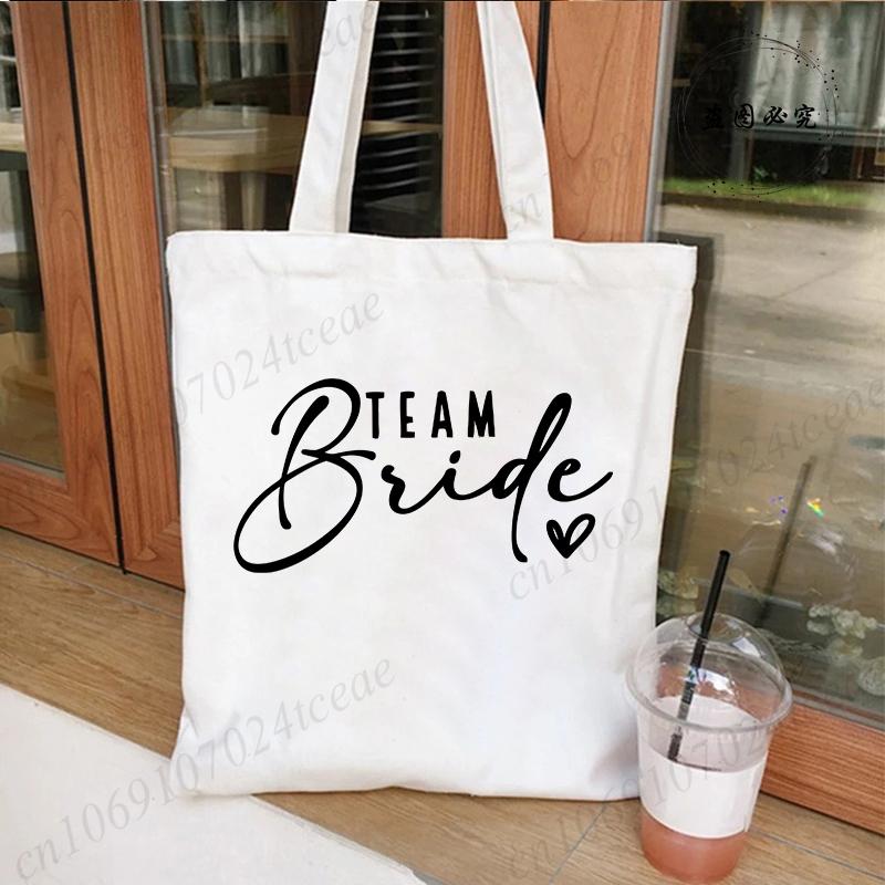 Bridesmaid Print T Shirt for Women Bachelorette Party Fashion Streetwear Tops Vintage Bride Team Tees Tshirt Gifts TT01