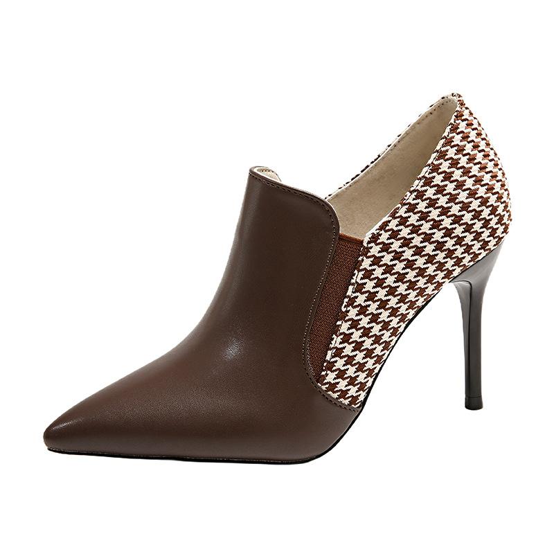 

Французькі туфлі-човники з гострим носком, світлої кольорової гами, на високих підборах, новинка 2024 року, з м якою підошвою, з дрібним ароматом, на тонкій шпильці, жіночі верс 39 коричневий