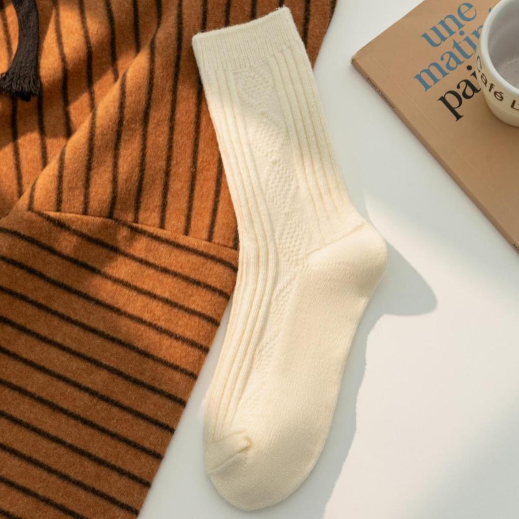 Autumn-Winter Warm Cashmere Diamond Thick Mid-Calf Socks for Women