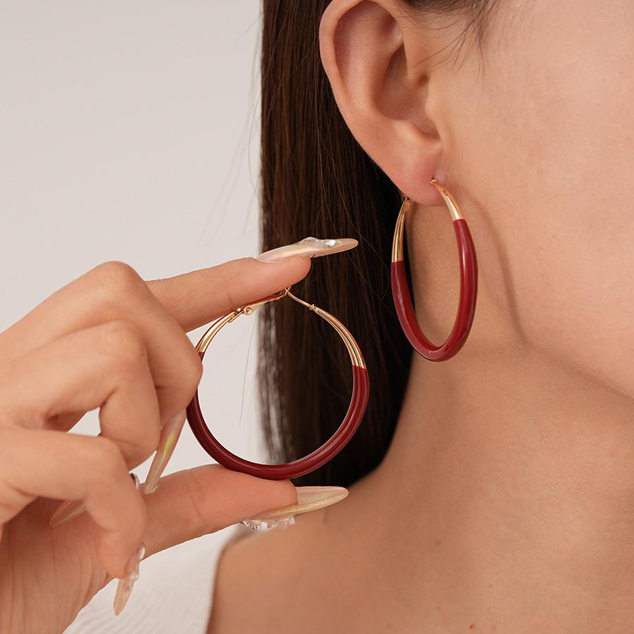 Autumn and Winter Simple Leather Geometric Circle Silver Needle Earrings Leopard Geometric Premium Earrings