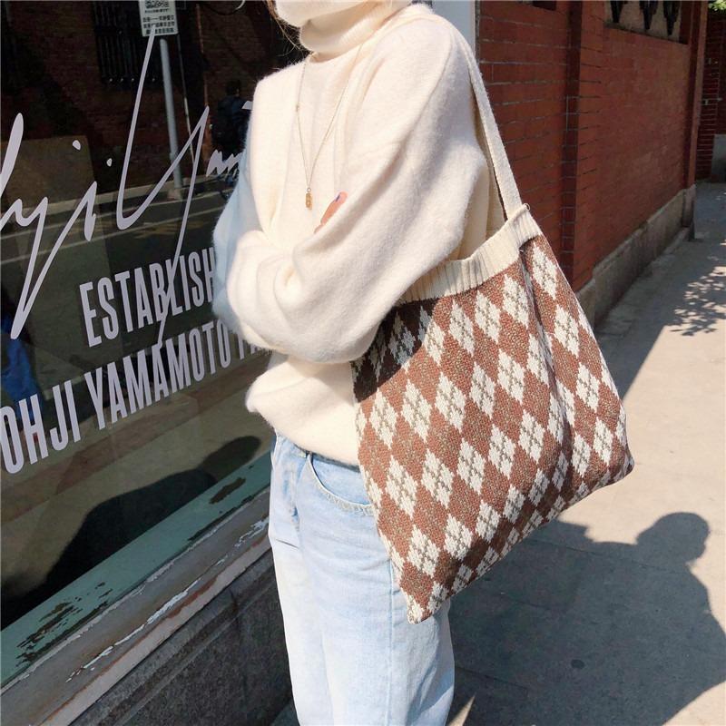 01 Neue niedliche Hyunya-Stil Studenten Strick Tragetasche Wolle Schulter Damen Stofftasche