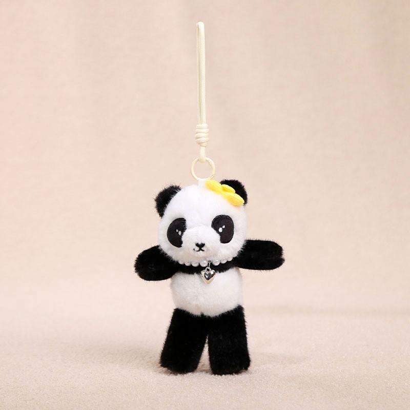 Plyšový přívěsek na klíče Panda s dlouhýma nohama a detailem bambusu pro děti i dospělé