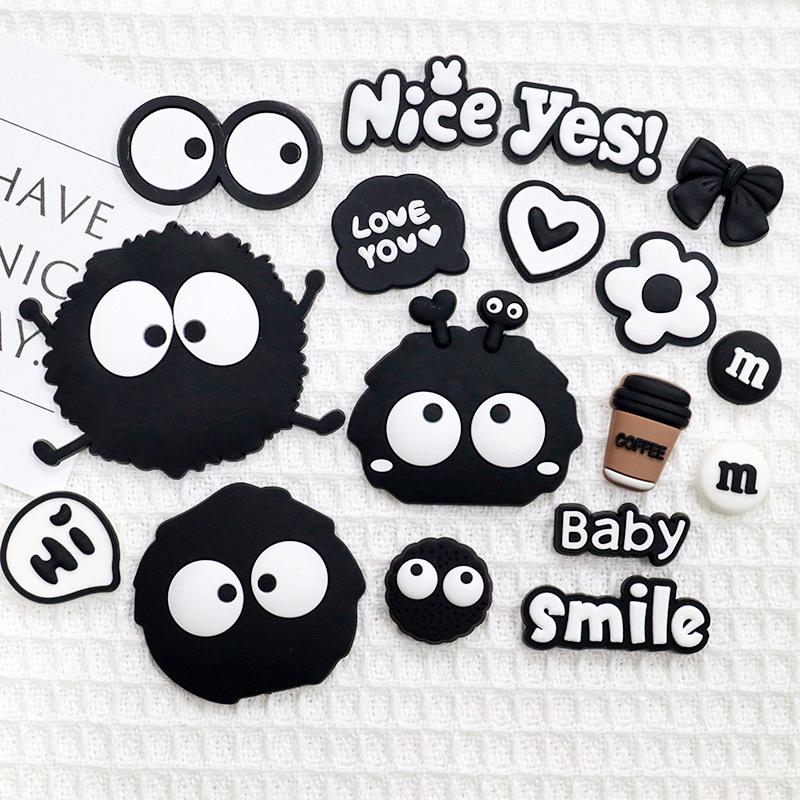 Moe-Style Soot Ball 3D Creative Clog Button & Cute Magnet Accessories