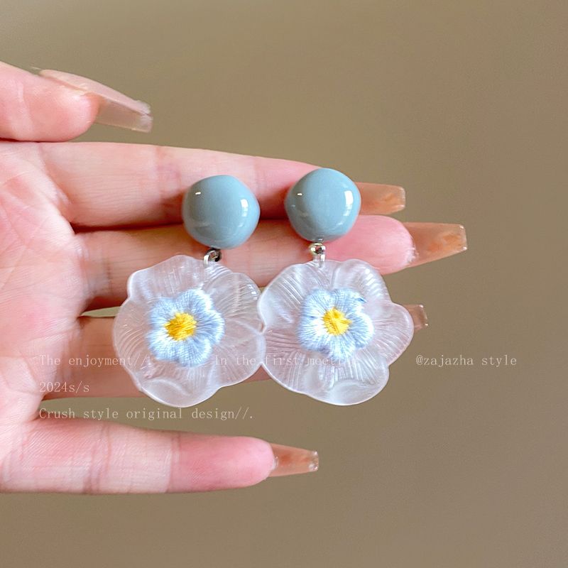 

Fresh Flower Earrings for Women 2025 New Arrival Best Selling Niche Style Design Ear Studs Suitable for Summer Sweet Earrings Blue Embroider flower (Silver Needle)