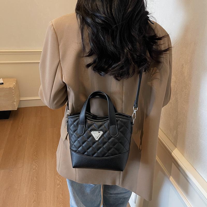 Small Bag Women's New Versatile Messenger Bag Fashion Casual Handbag