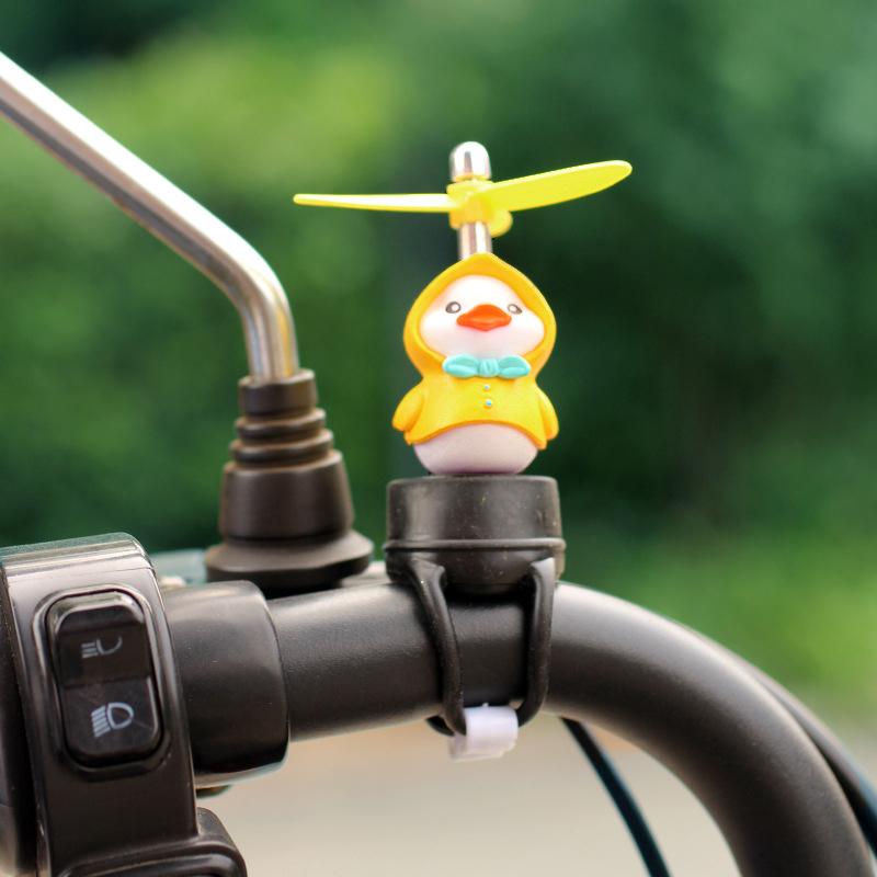 Cute Little Yellow Duck Motorcycle Riding Handlebar Decoration Toy With Propeller Bike Moto Driving Ornaments