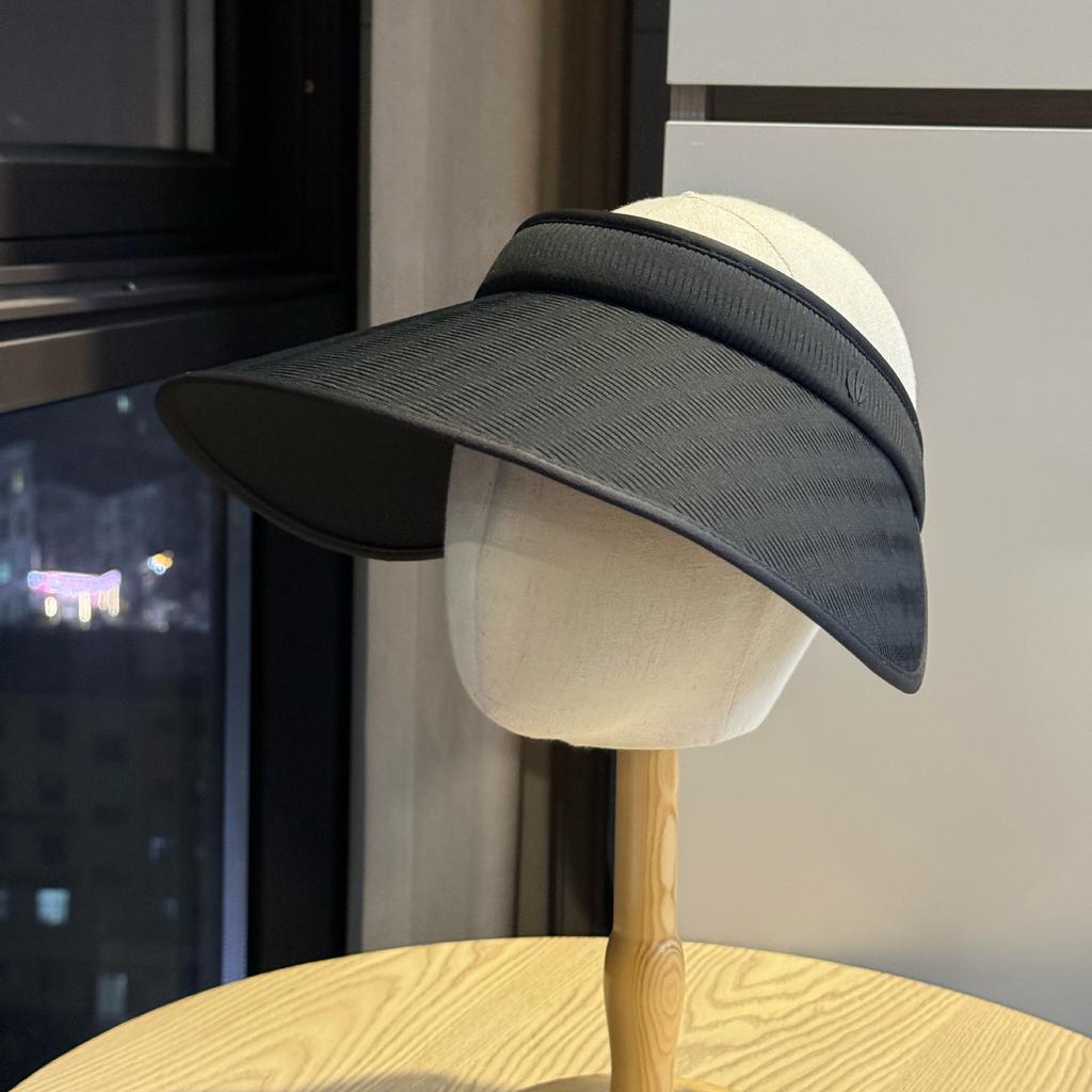 High-quality Women's Summer Outdoor Sun Protection Visor Hat, Korean Style Versatile Black-coated UV Protection Sun Hat, Trendy