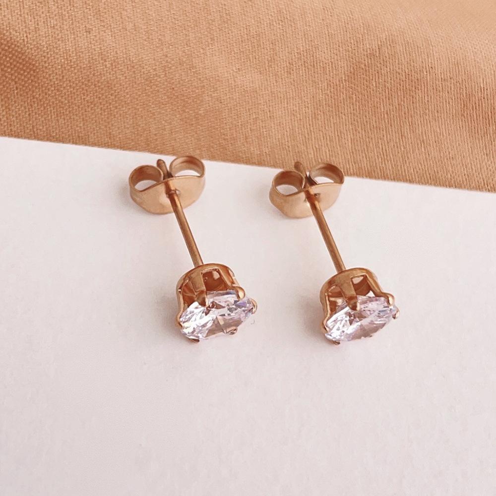 Super flash zircon temperament stud earrings, simple single diamond titanium steel earrings, women's niche two-color optional gifts