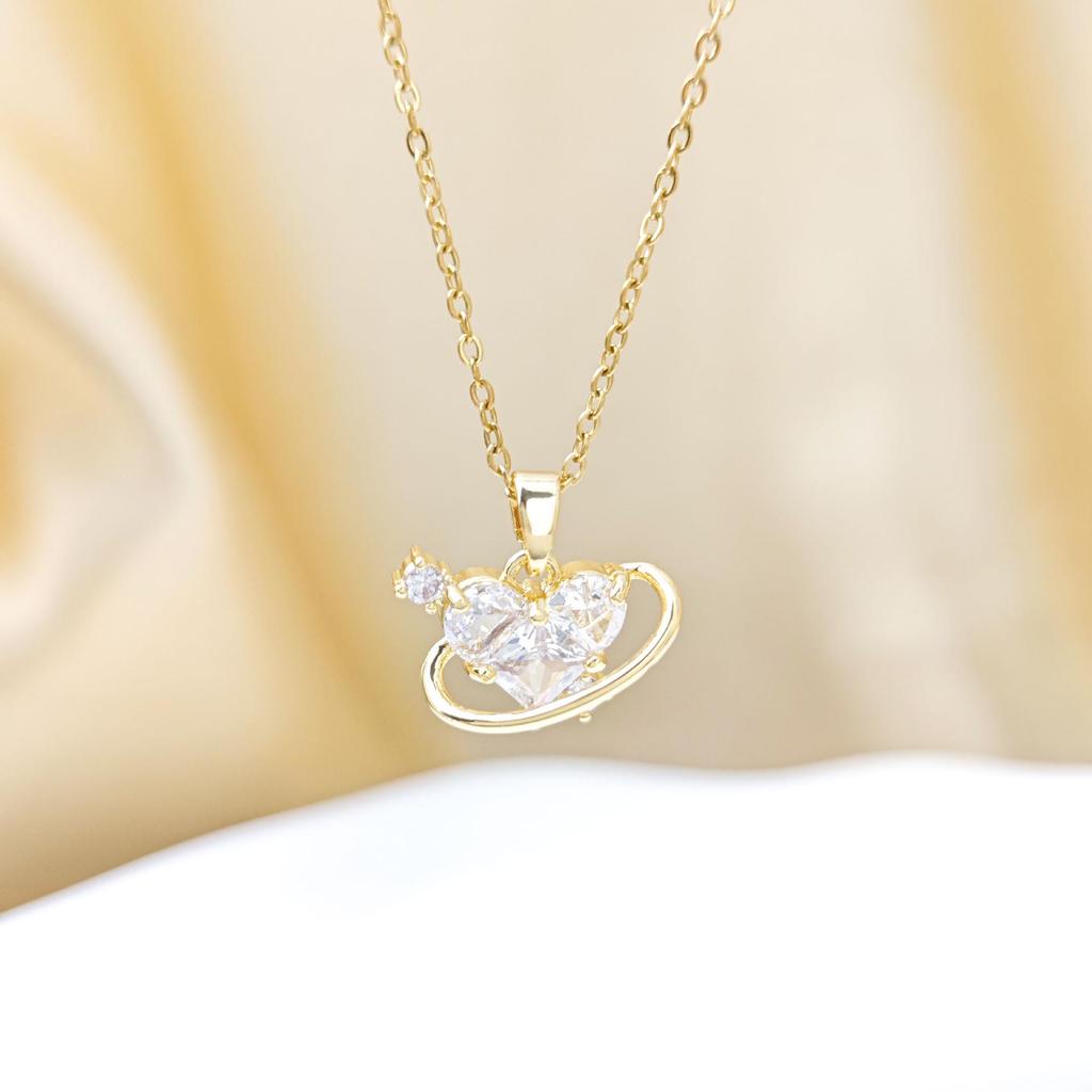 Luxury Pink Heart Pendant Necklace for Women - Fashionable Clavicle Chain Accessory
