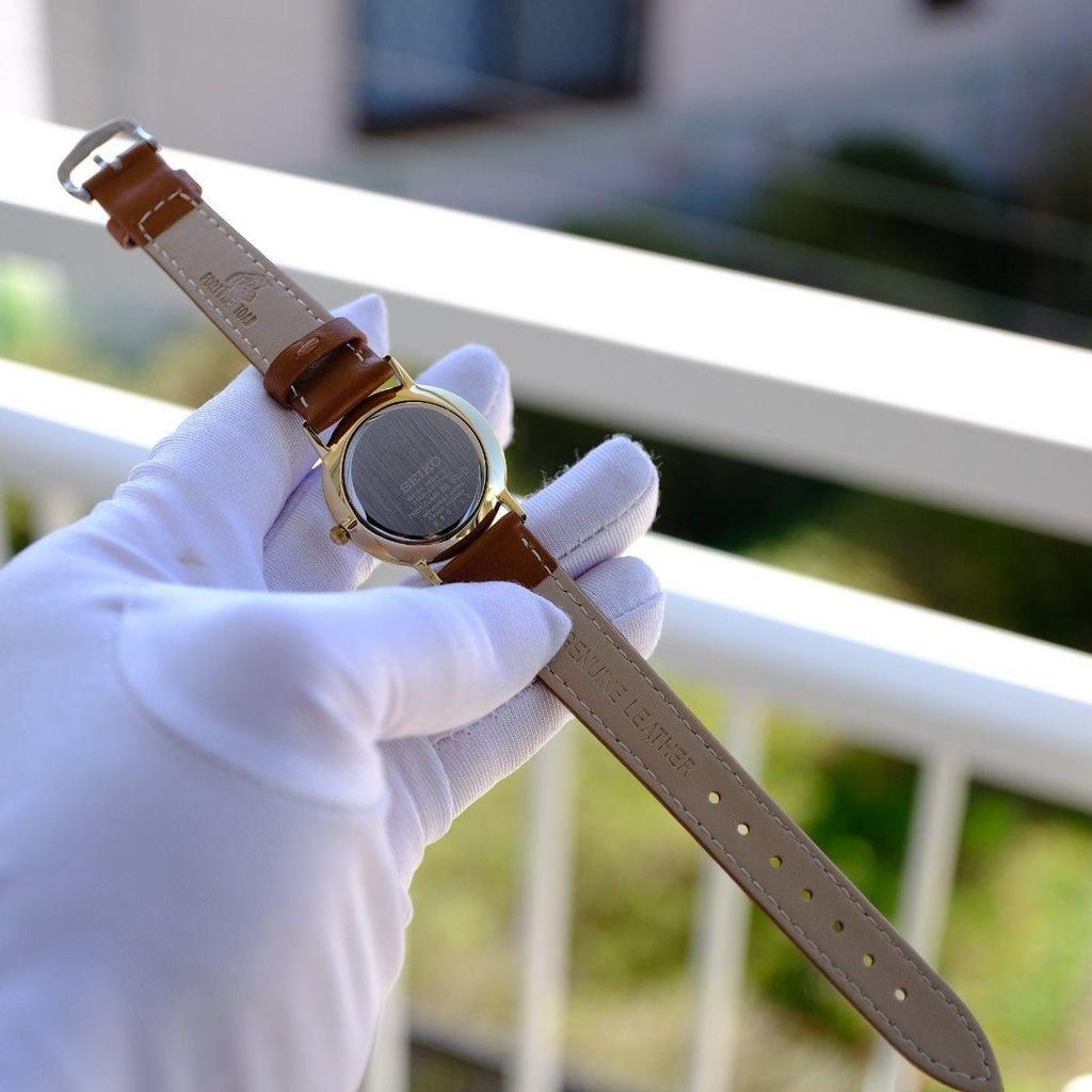 Used [In operation] SEIKO brown leather quartz watch gold case OMEGA