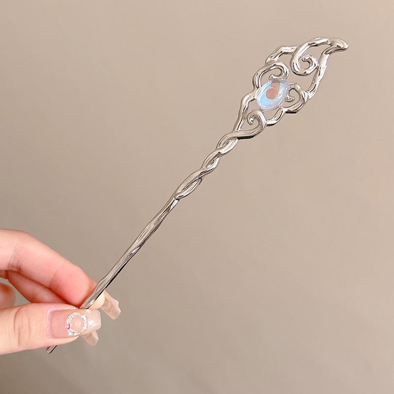 Ancient Chinese-Style Hanfu Hair Accessories: Elegant Updo Hairpins with Tassels for Women