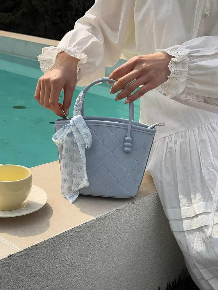Women's 2025 Large Capacity Pink Handbag - New Style, High-end Texture, Trendy Niche Tote