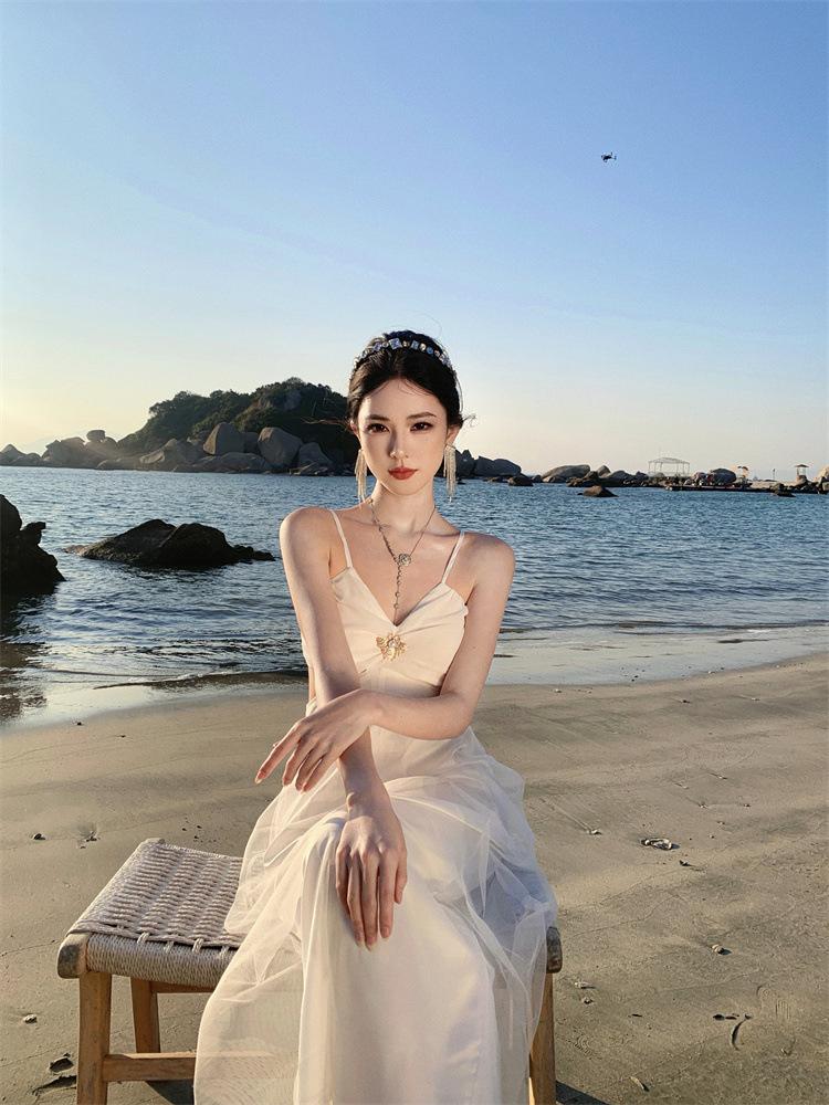 French Sexy Pure Desire Wind Mesh Fairy Gas Hollow Suspender Gauze Skirt High-end Temperament Dress White Chiffon Other