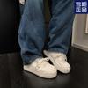 Retro sko med tykk såle damesko Dexun små hvite sko 2025 vår nye høydeøkende allsidig mote avslappede sportssko
