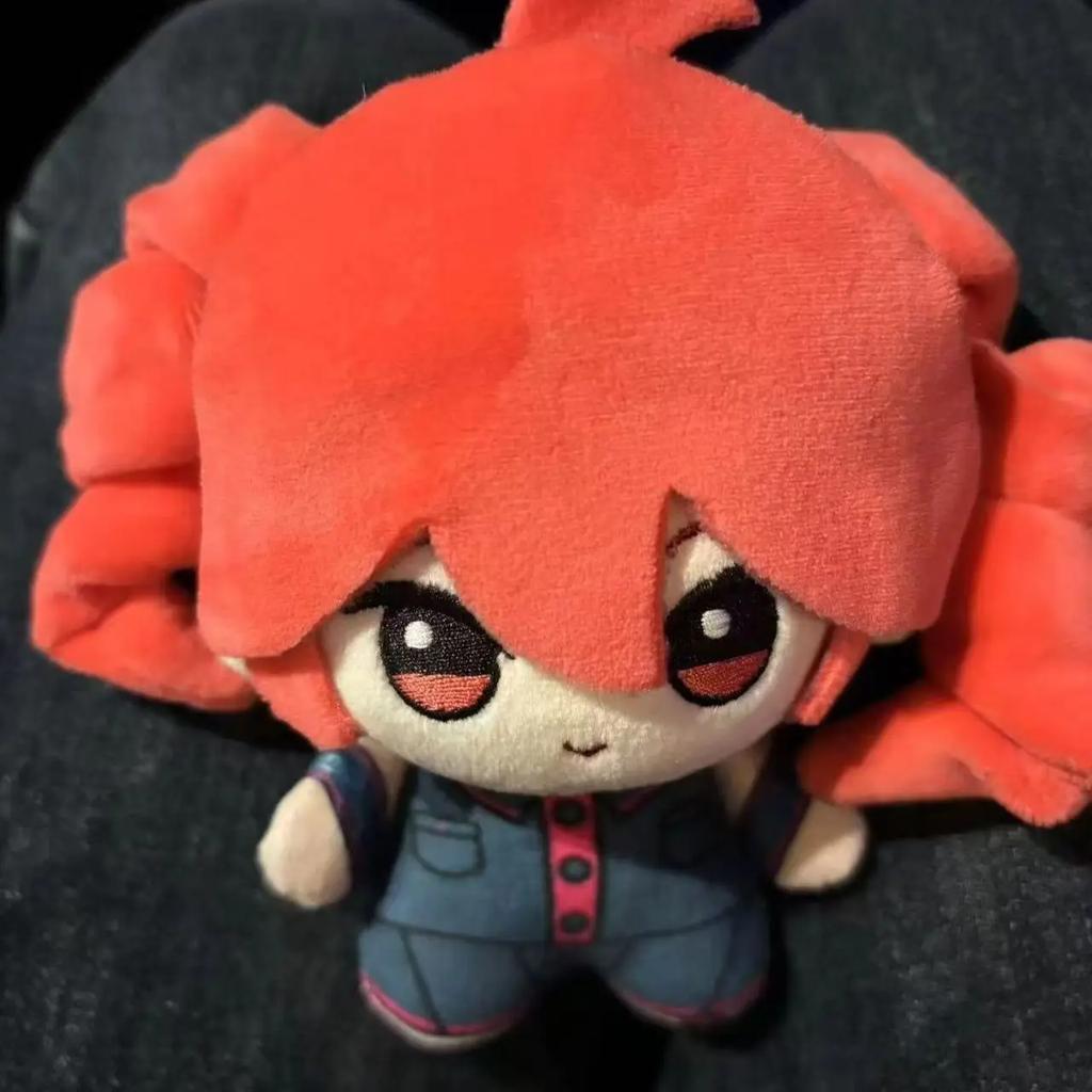 10cm Carina Cantante Virtuale Capelli Rossi Bambola Peluche Ciondolo Morbido Giocattolo di Peluche Anime Fascino per Zaino Regalo Per Fan