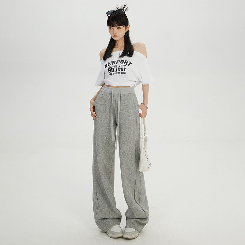 

Черные женские повседневные брюки с широкими штанинами и высокой талией — коллекция Весна 2025 Small