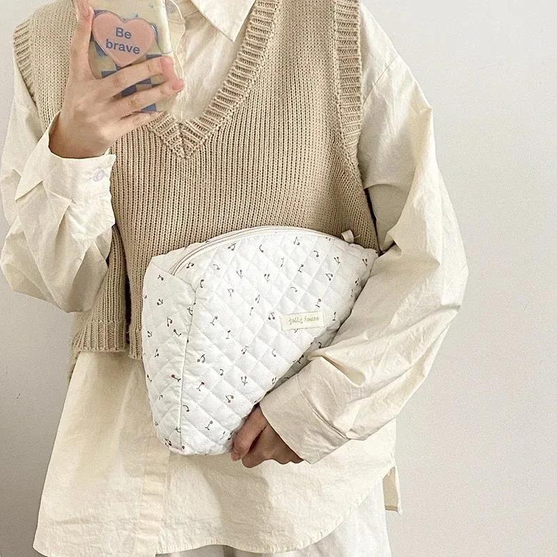 Hot Sale Practical Soft Cotton Women Zipper Cosmetic Organizer Cute Makeup Bag Large Make Up Purse Portable Handbag