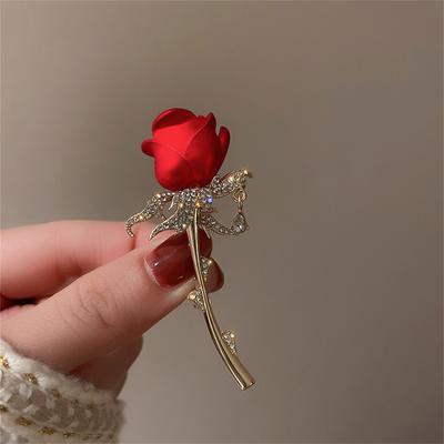 Spilla di Lusso a Forma di Rosa con Strass Completi per Donna Elegante Corsage Tulipano con Perle Imitazione Spille da Bavero Gioielli Regalo per Festa di Matrimonio
