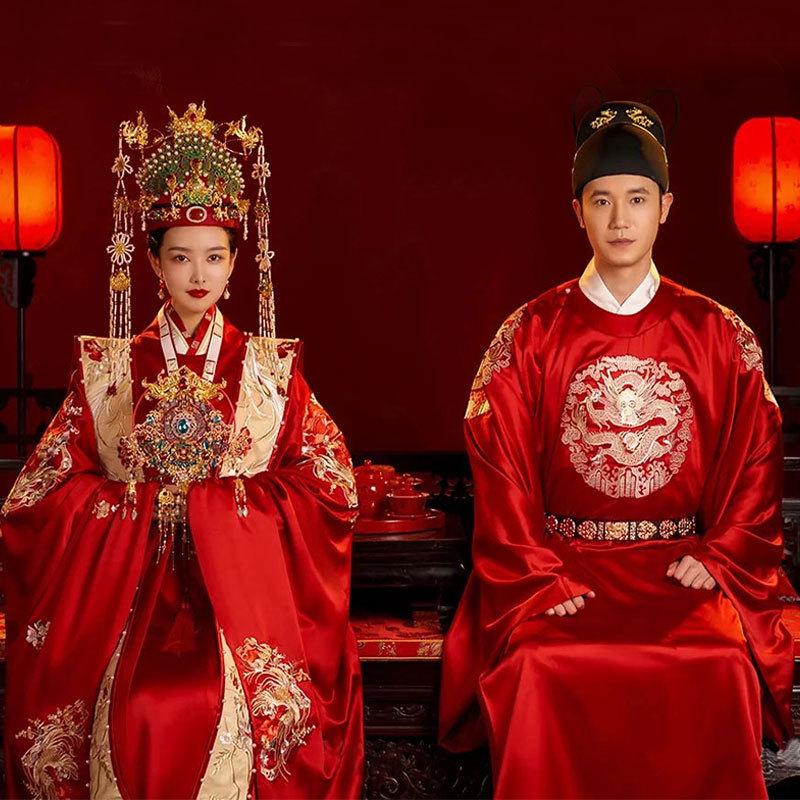 Ming Dynasty Xiuhefu Wedding Dress and Phoenix Crown – Chinese Bride's Traditional Formal Wear