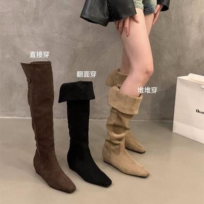Bottes de chevalier longues en daim à tête carrée à rehaussement intérieur pour femmes chaussures automne et hiver 2025 petites personnes au-dessus du genou bottes longues à revers