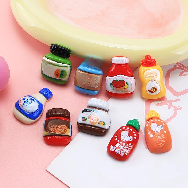 Bouteille d'assaisonnement créative de dessin animé: Accessoires faits main en résine à base de colle crème pour boucles de chaussures et épingles à cheveux