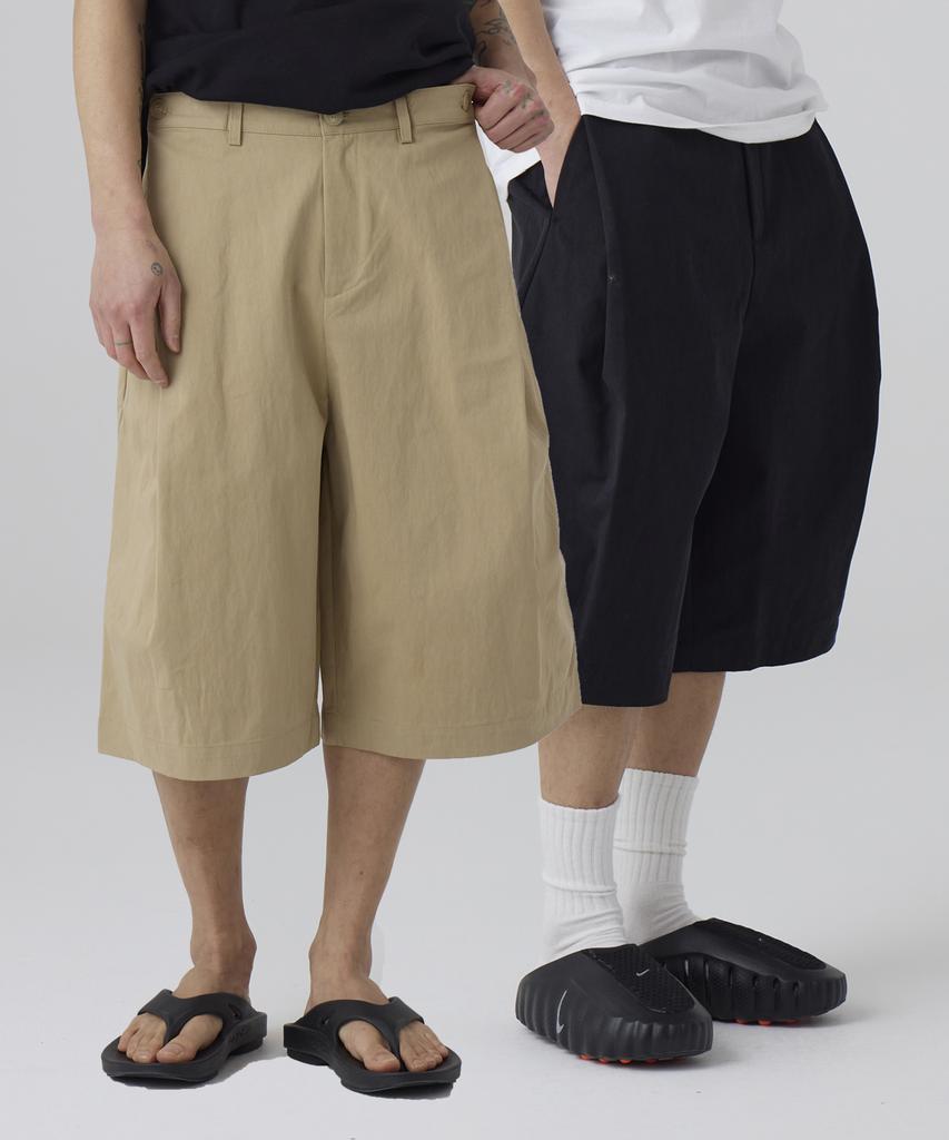 AOTT Single-Pleat Wide Cotton Bermuda Shorts 2 Colors