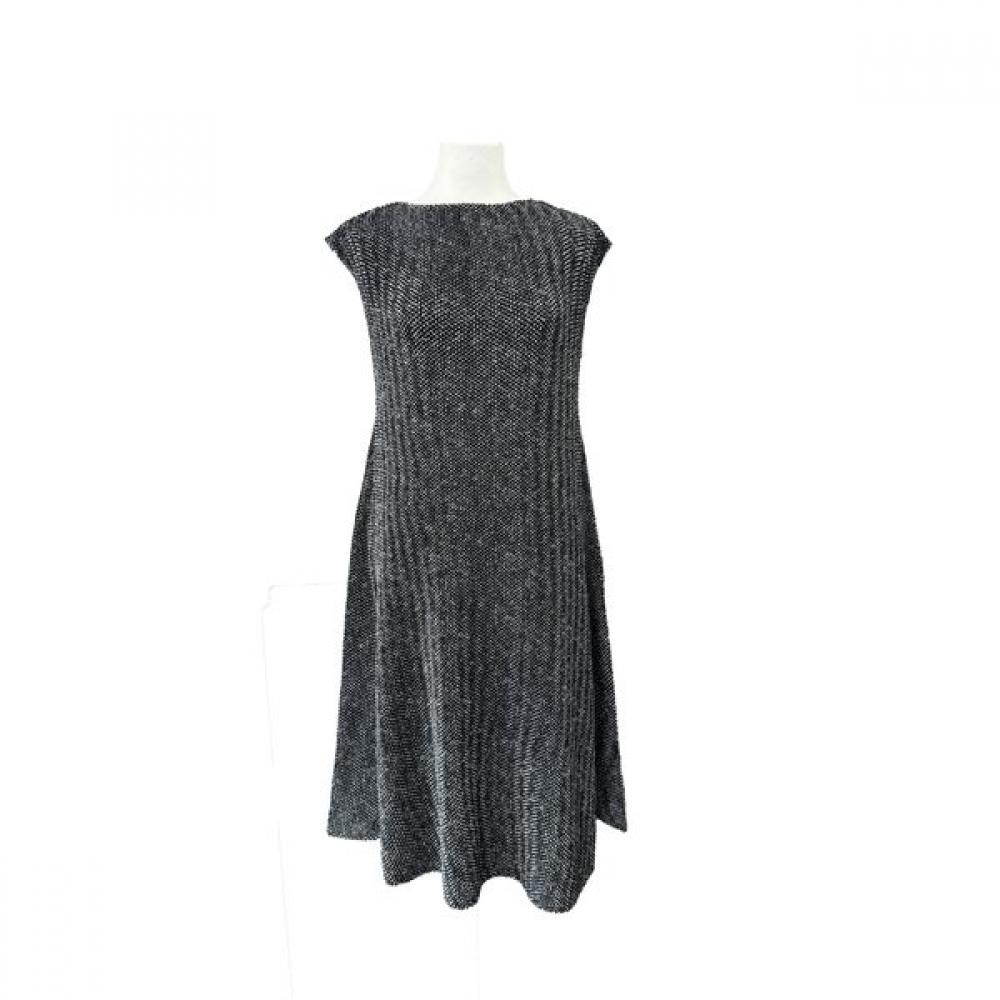 Specchio Sleeveless Dress Round Neck 451 538