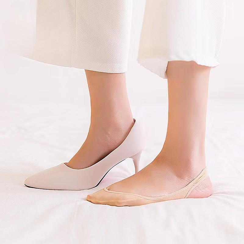 1 Pair Women Ultra Thin Invisible Shallow Mouth Non Slip Socks High Heel Forefoot Pad Socks