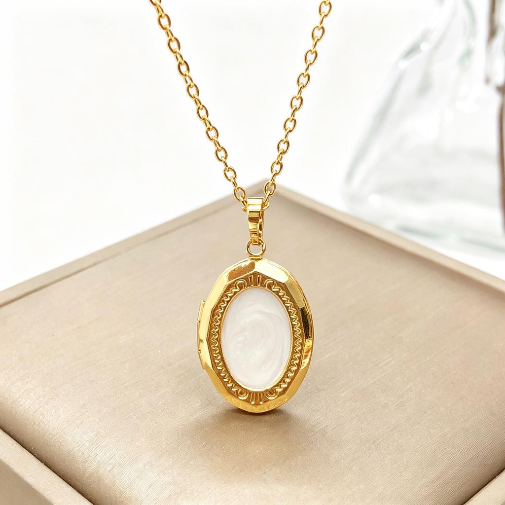 New Trendy Openable Oval Enamel Art Photo Box Pendant Necklace Minimalist for Female Male Daily Party Jewelry Accessories