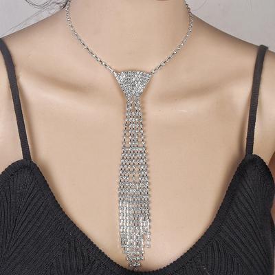 Collier long nœud papillon à pompons Collier en strass scintillant