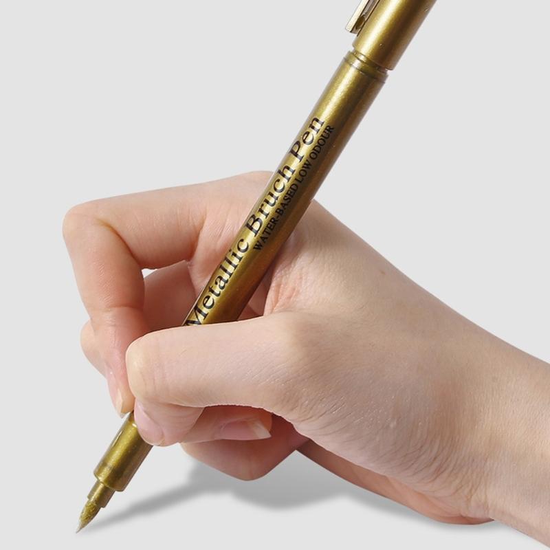3Pcs Metallic Paint Marker Pen Water Resistant Paint Pen For Art Illustrations Card Making Scrapbooking Drawing