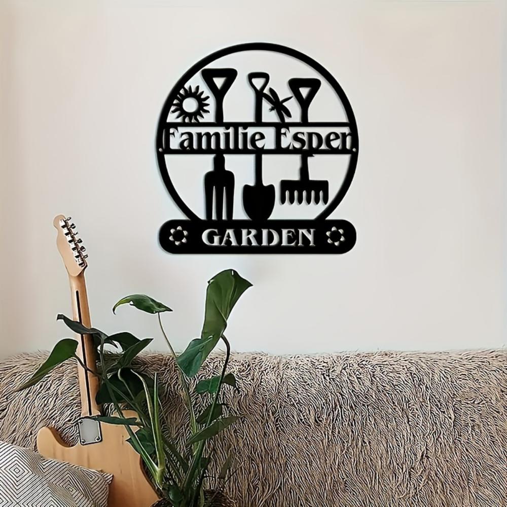 Personalized Metal Family Name Sign, Rustic Wall Decor for Garden Patio Farmhouse, Vintage Housewarming Gift