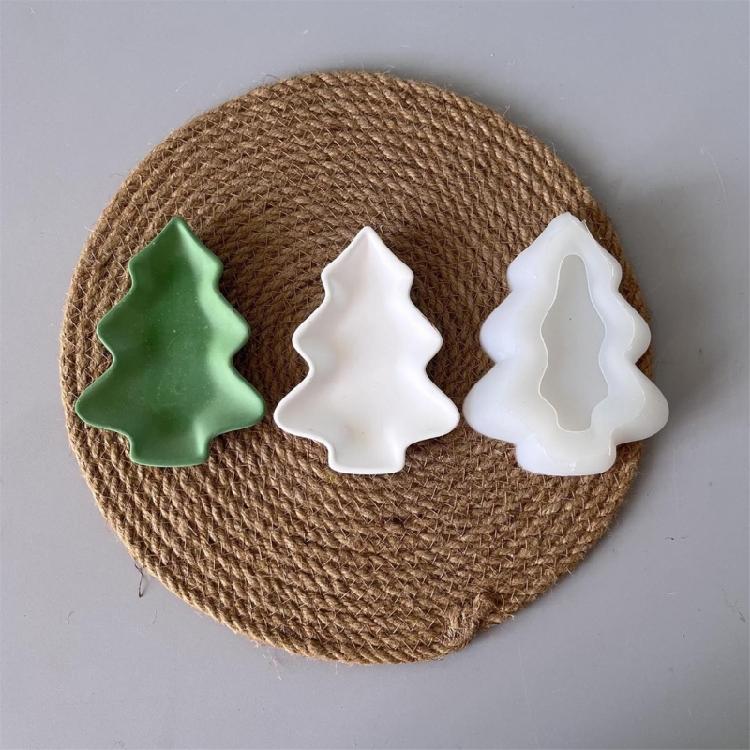 Multi Use Silicone Christmas Tree Mold Food Safe Material For Baking Crafts Resin Art And Home Decors