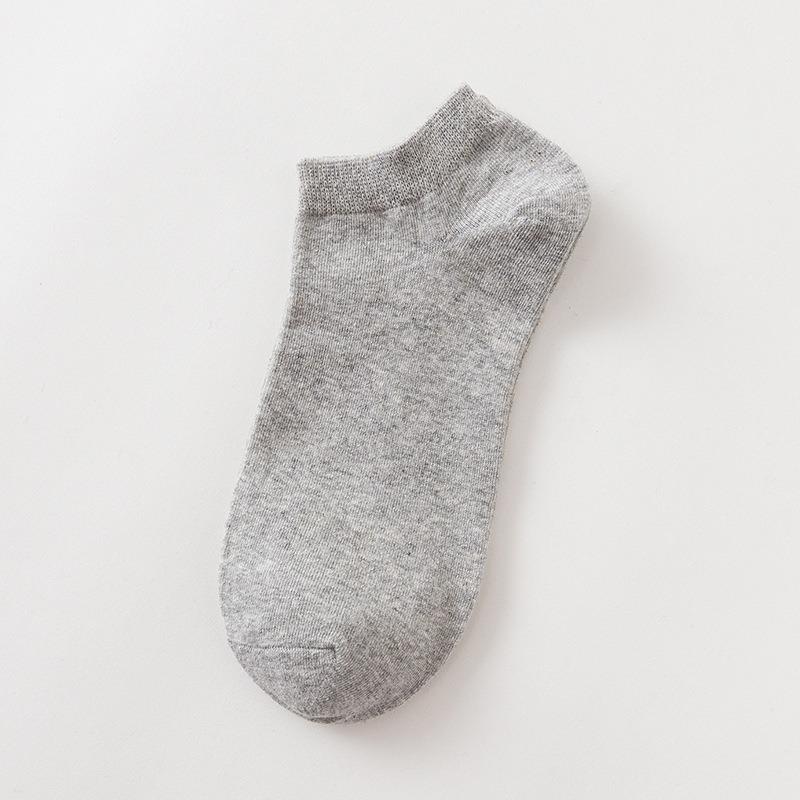 Men Spring and Summer New Classic Pure Color Cotton Boat Socks