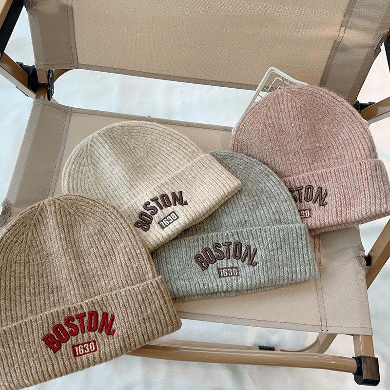 Embroidered Letter Children Knitted Hat Korean Baby Winter Warm Skullies Cap 3-6 year Kids Beanies Solid Woolen Bonnet Skullcaps