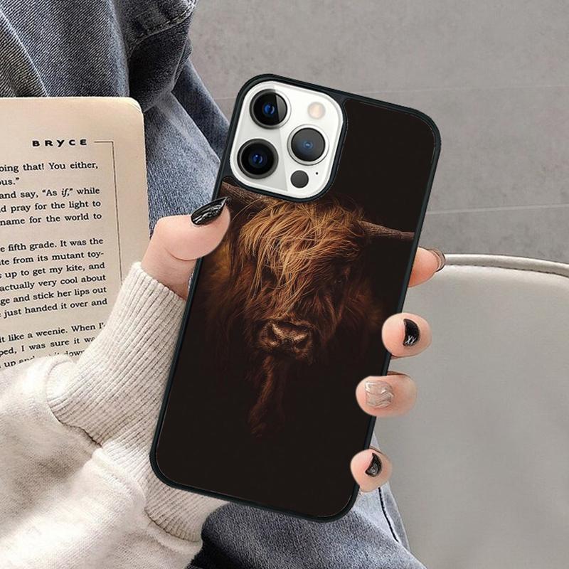 Cute Highland Cow Phone Case for iPhone 17 Air 16 16e 15 Plus for Apple 13 11 12 14 Pro Max Cover coque Shell