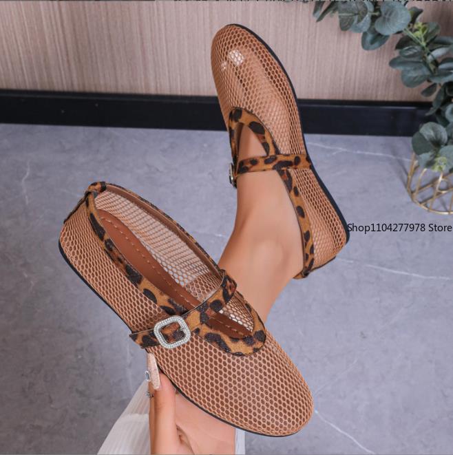 Fashion Leopard Women Sandals Beach Shoes Comfort Retro Female Flat Shoes Summer Mesh Hollow Sandals Women Flats Shallow Flat Shoes