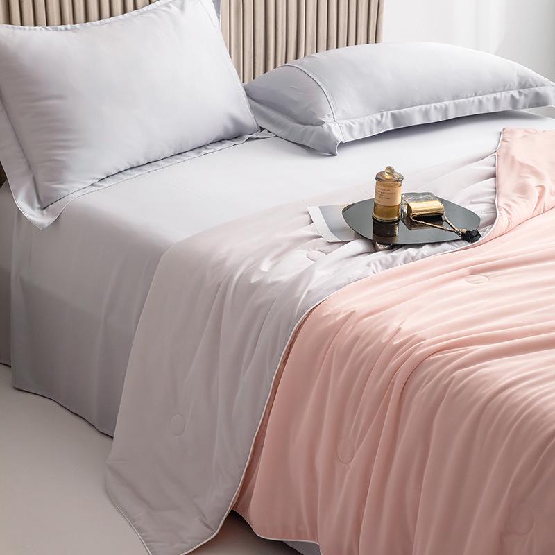 Silk-Like Summer Cooling Quilt - Lightweight, Washable, Luxurious Comfort