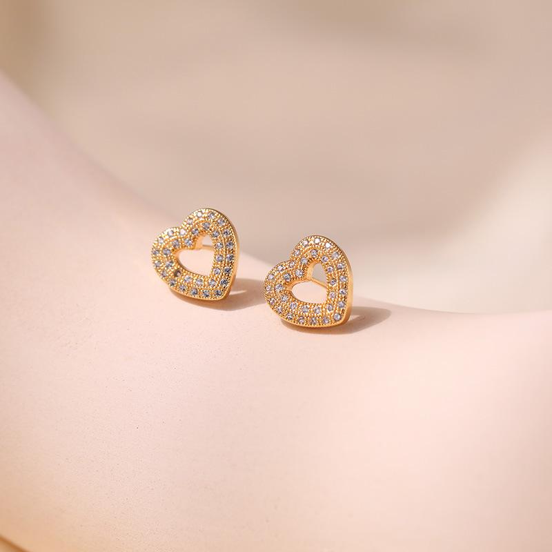 Women Sweet 18k Gold Plated Heart Shape Zircon Stud Earrings Jewelry