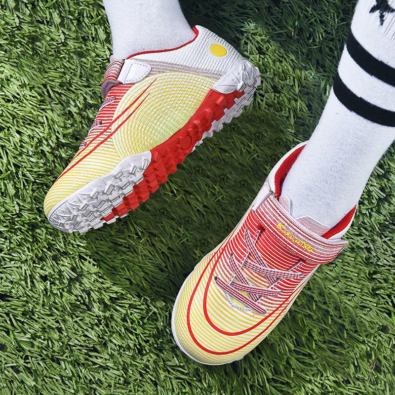 Classmate children's football shoes 2025 autumn and winter new Velcro broken nail sneakers boys and girls students professional training shoes