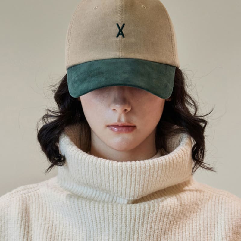 

VARZAR VA Corduroy Two-Tone Ball Cap Green FREE